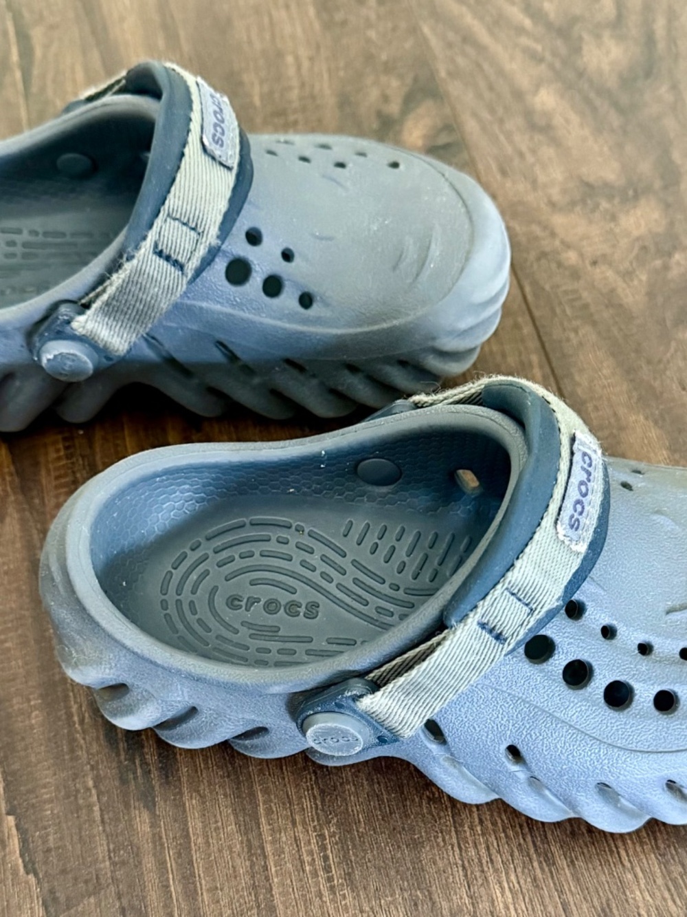 Crocs Kids' Boys Little Kid Echo Clogs Charcoal Gray Size C 10 - Picture 2 of 8